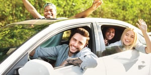 summer-auto-friends-happy